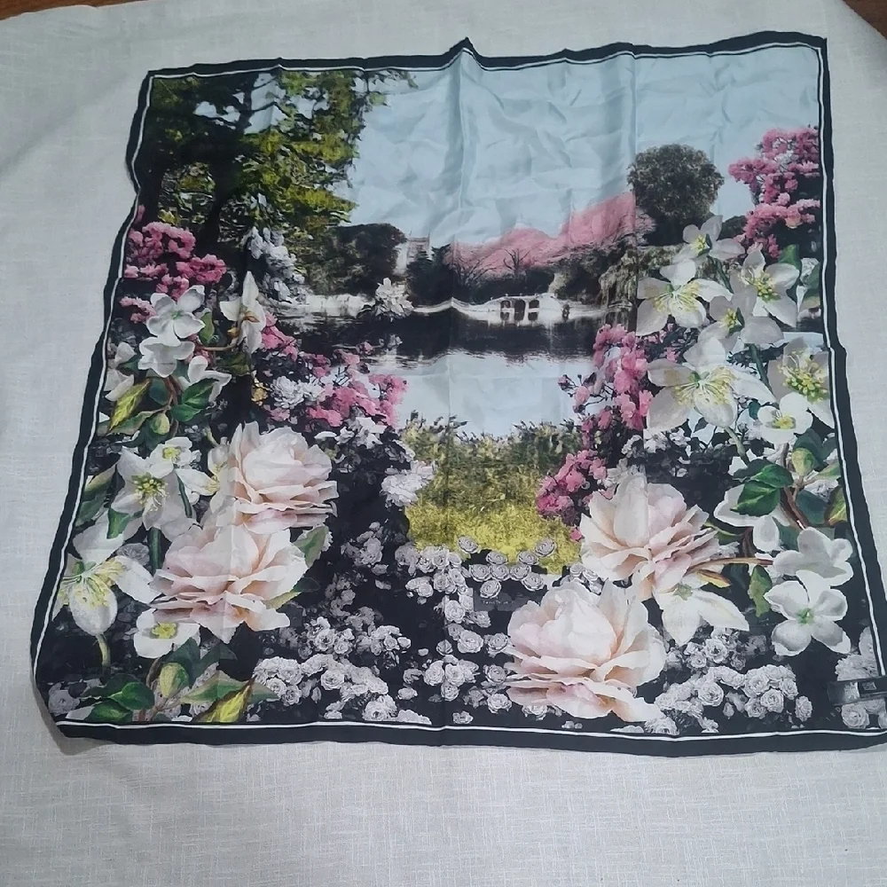 Ted Baker London Floral Landscape Throw